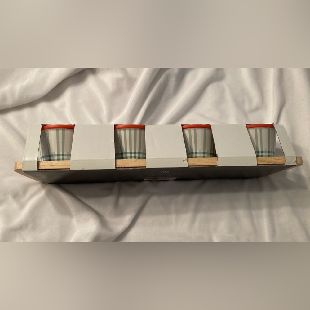 New.  Hearth & Hand with Magnolia 4 Pack Plaid Mini Bowls with Tray